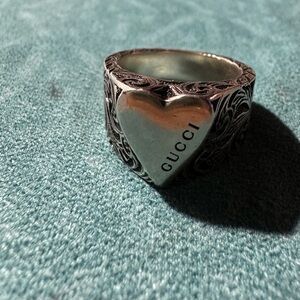 Gucci filigree heart Ring. Silver. Size 12